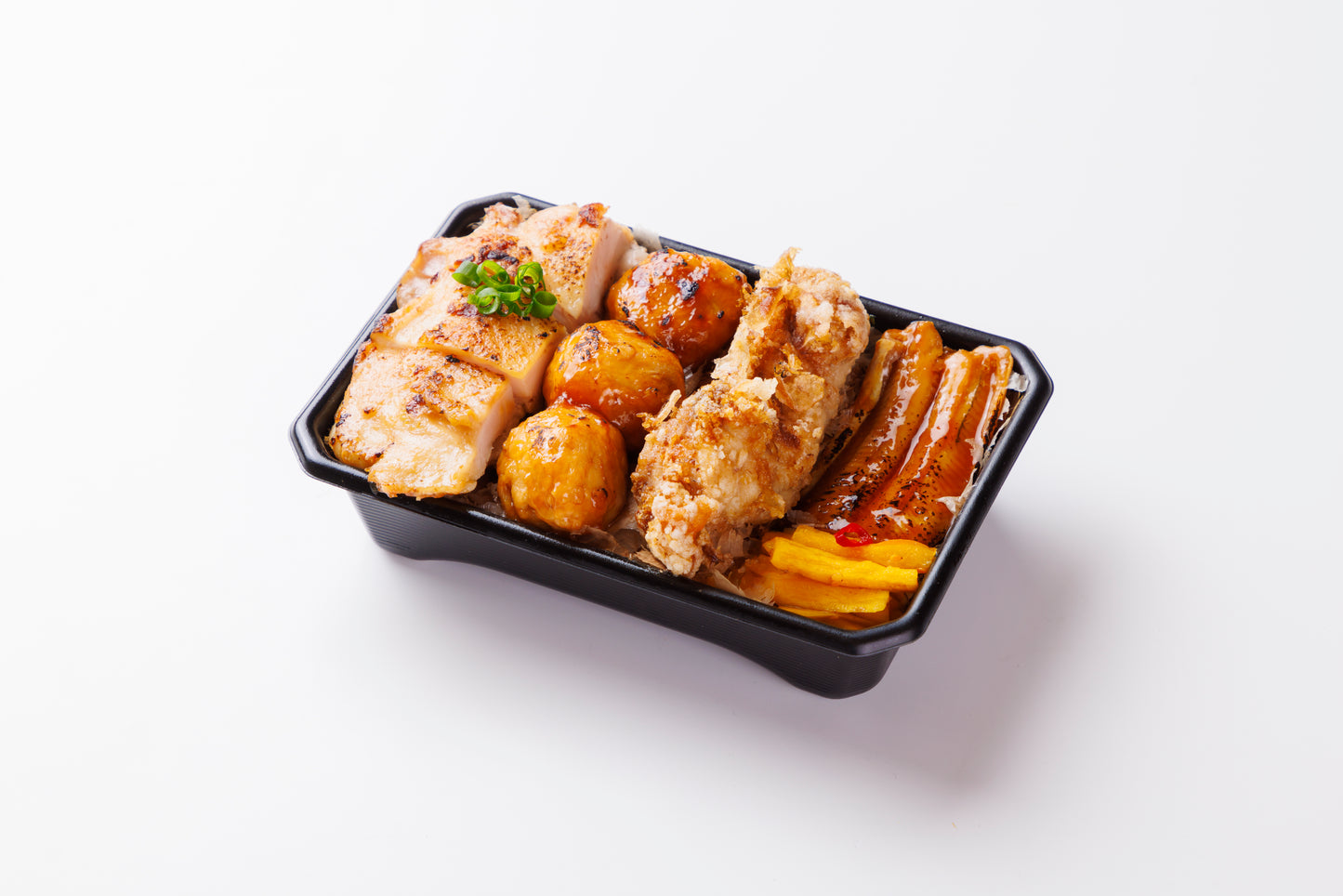 江戸前 穴子と鳥づくし本枯れぶし弁当