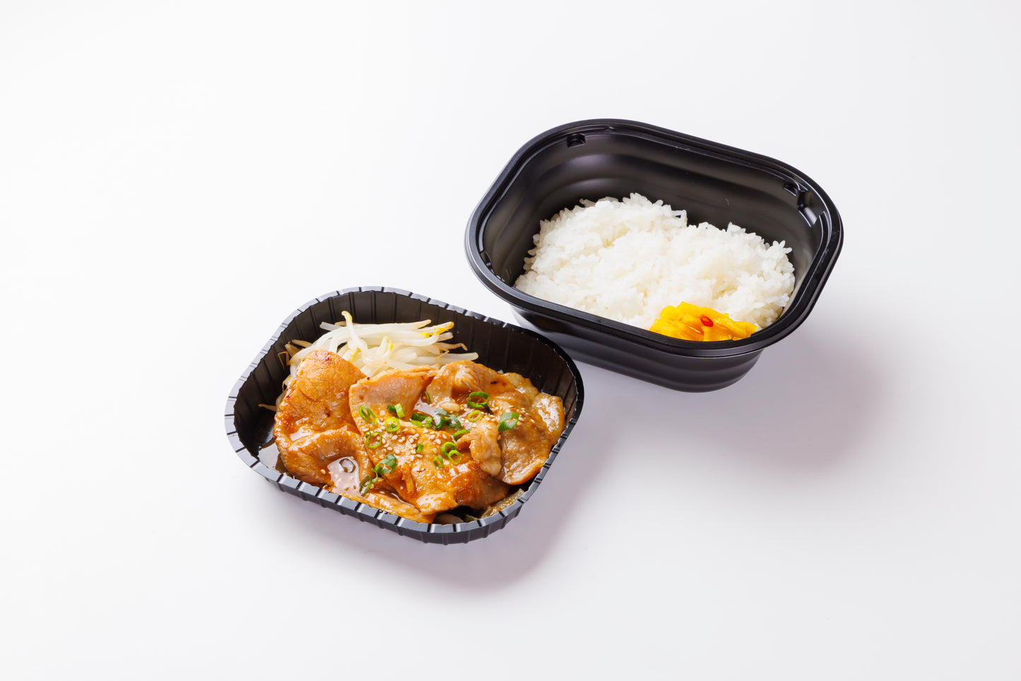 米と豚ロースの生姜焼き