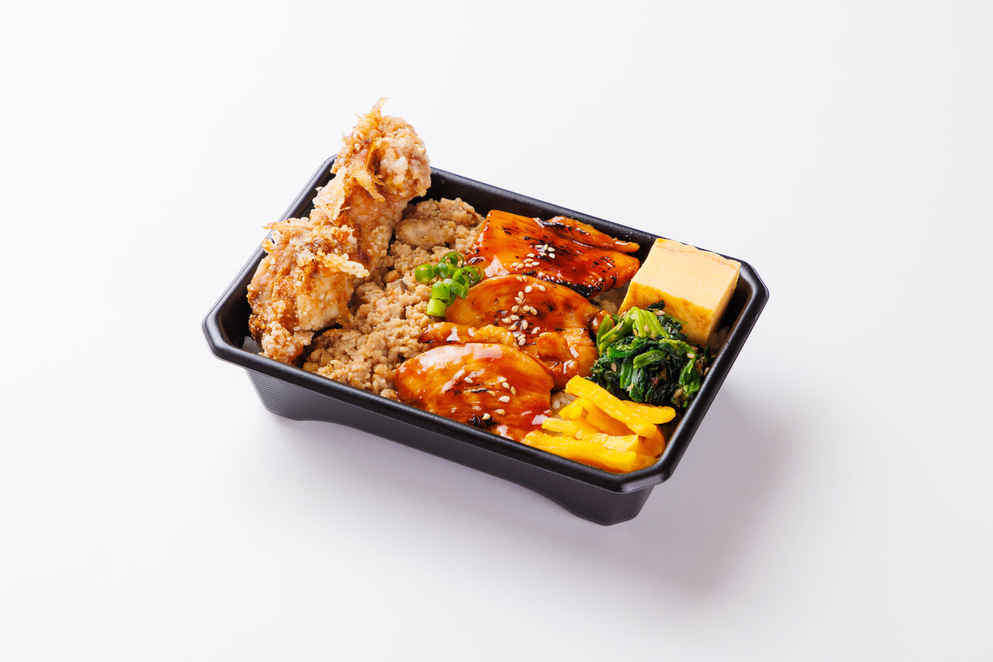 3種の炙り鳥飯重